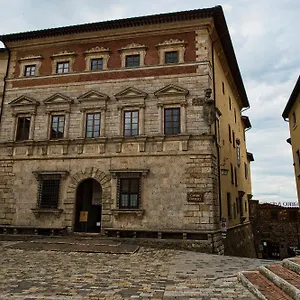 https://contucci-residenze-depoca.it-tuscanyhotel.com